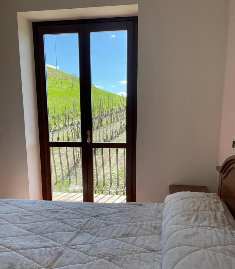 Spicchio Di Langa - Casa Indipendente Tra Le Vigne E Le Alpi Villa Belvedere Langhe Esterno foto